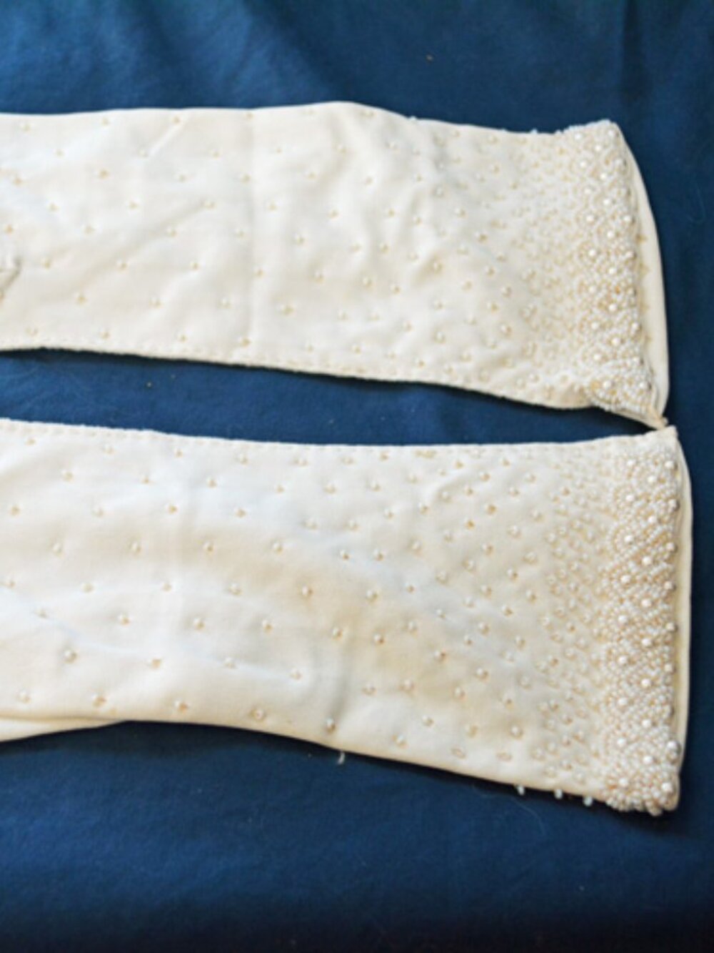 Pearl Beaded Mid-Century Exquisite vintage ivory formal gloves